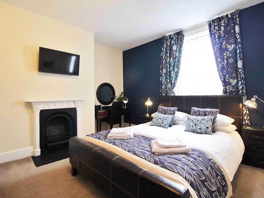 Rosslyn House