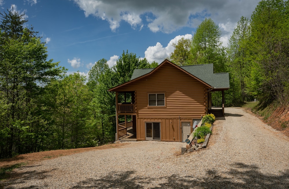 stayNantahala - Smoky Mountain Cabins