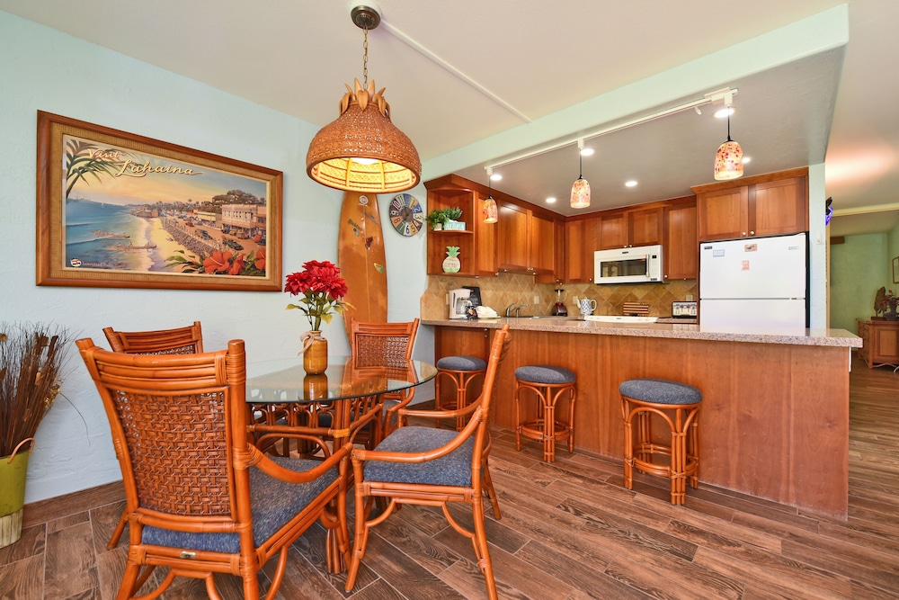 Papakea #g103 2 Bedroom Condo by RedAwning