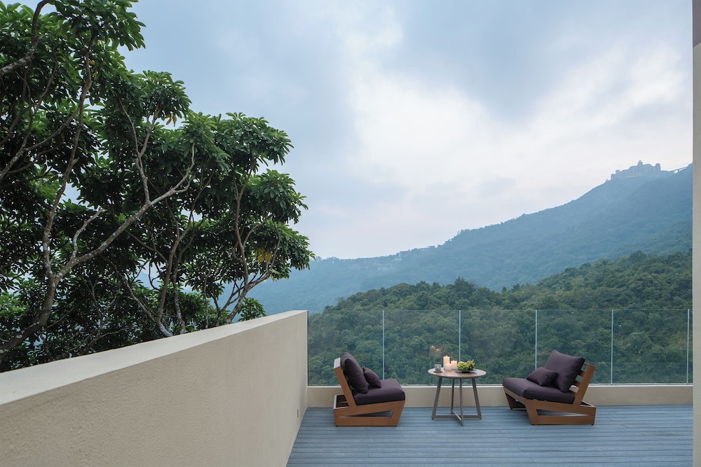 Miyue Shenzhen Tianlu Secret Wild Wizard Holiday Hotel