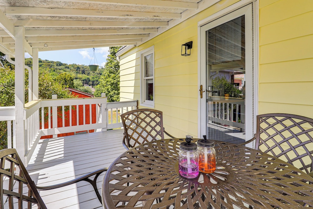3 Mi to Dtwn & Flood Museum: 'cozy Q Cottage'