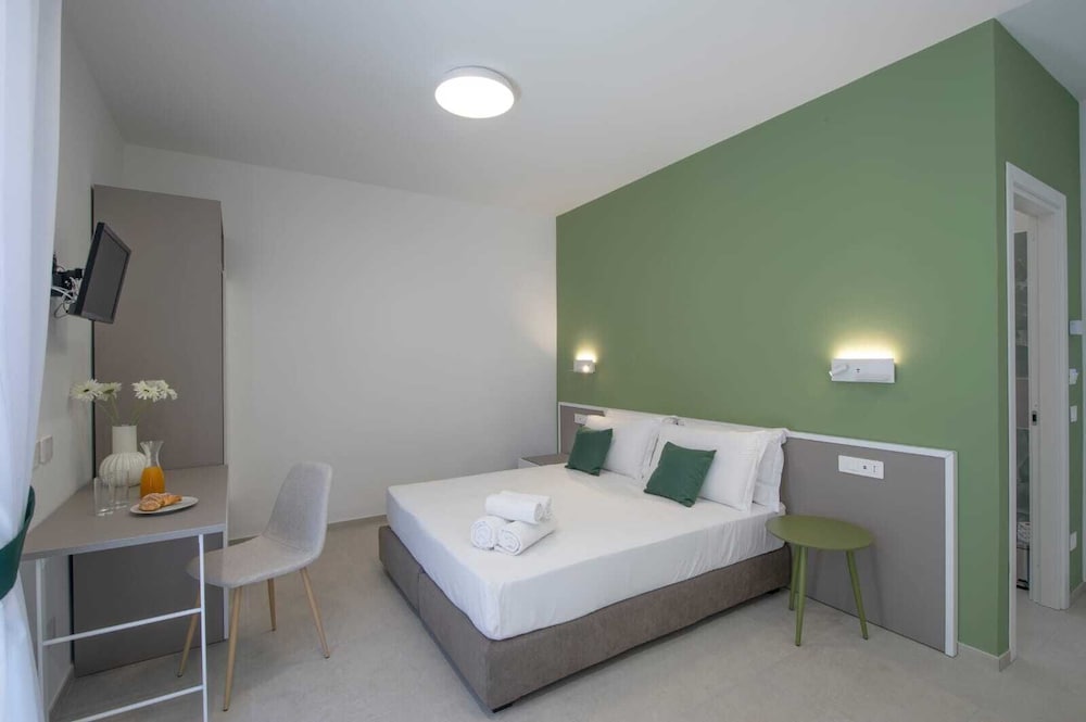 Rossy Palace Amalfi Coast Suites