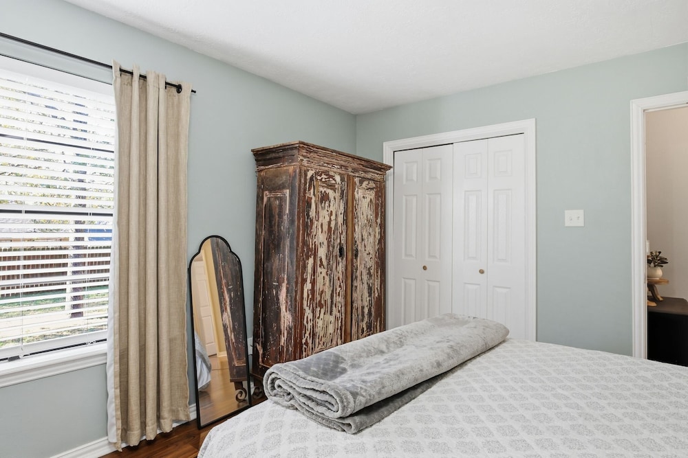 Howdy Hang Out - Cozy, Cute And Comfortable House! 2 Bedroom Home