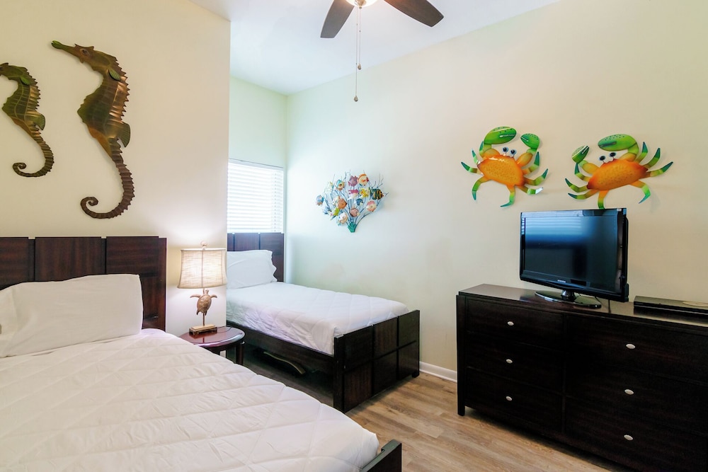 Penthouse Condo in Legacy Tower 1-1403 - Beachview 3 Bedroom 2 Bath Furnished