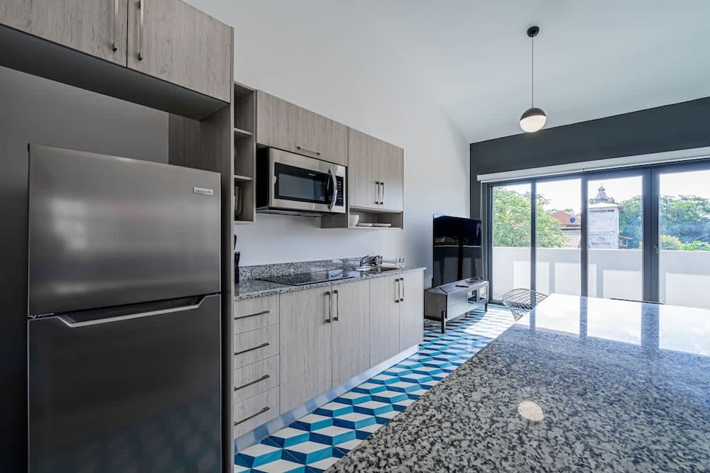 w Amazing 2BR in Santa Ana