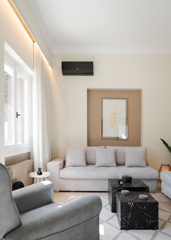 Elaia House Glyfada