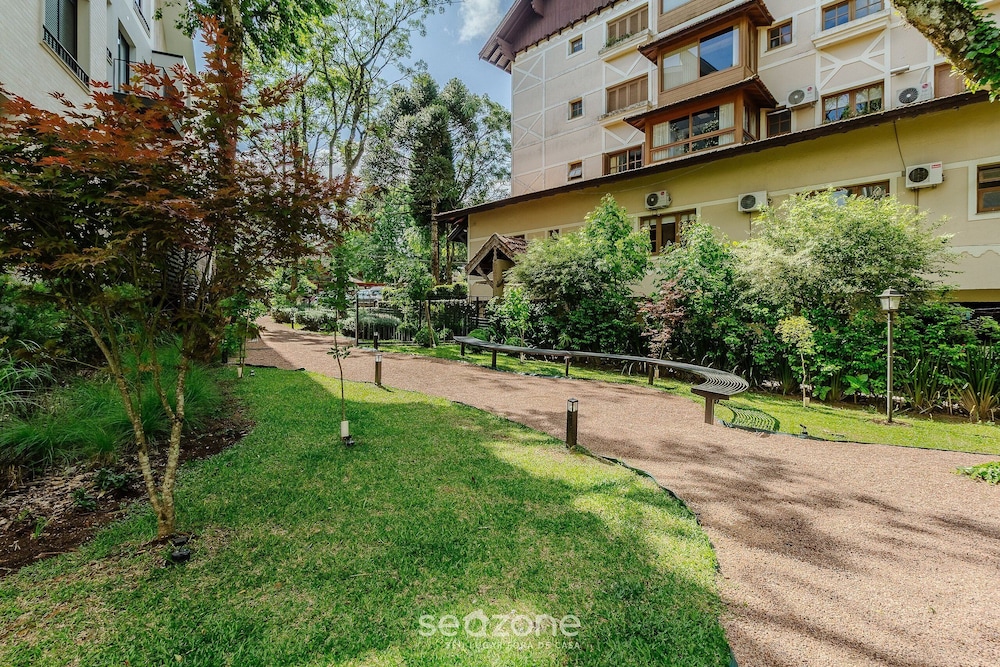Modern and Complete Stays in Gramados Tourist Center - Cbgs