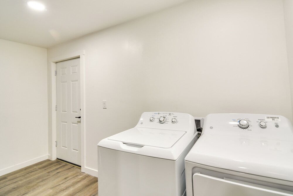 2 Mi to Granby Ranch: Home w/ Mountain-view Deck!
