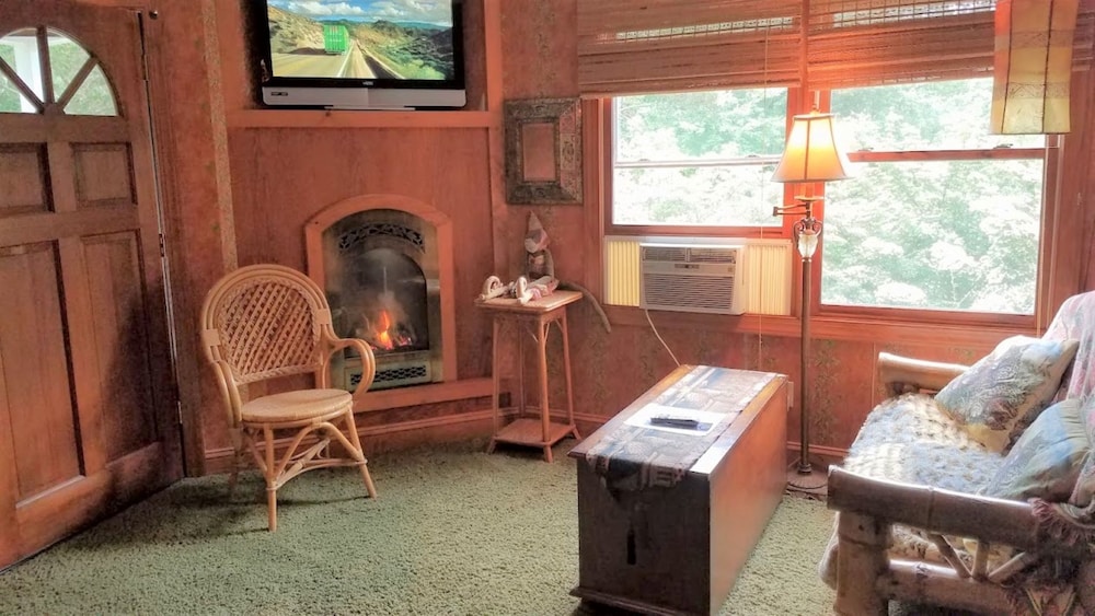 Innisfree Boutique Inn By-The-Lake