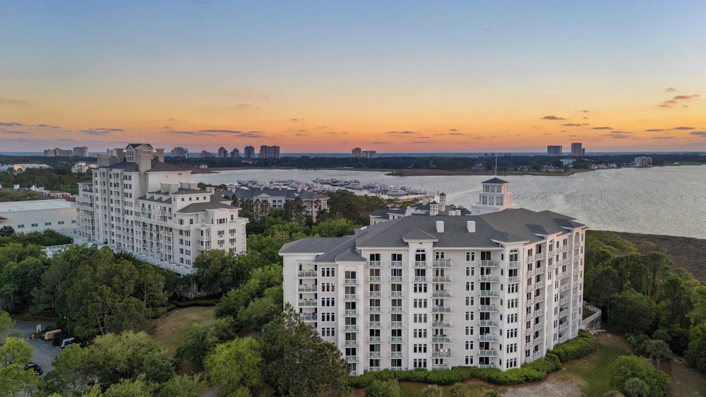 Studio Condo in Luxe Sandestin Resort w/ Balcony, Pool, + Walk to Baytowne Wharf