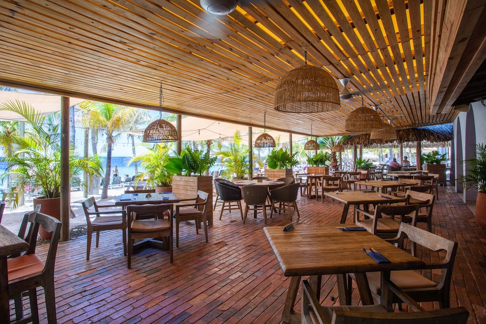 Blue Bay Bungalows