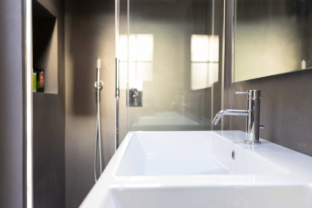 w Amazing 2BR in Centric in Florencia