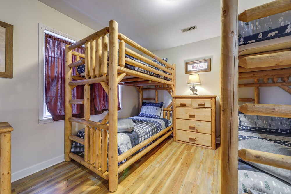 Play & Unwind! Home w/ Hot Tub in Maggie Valley