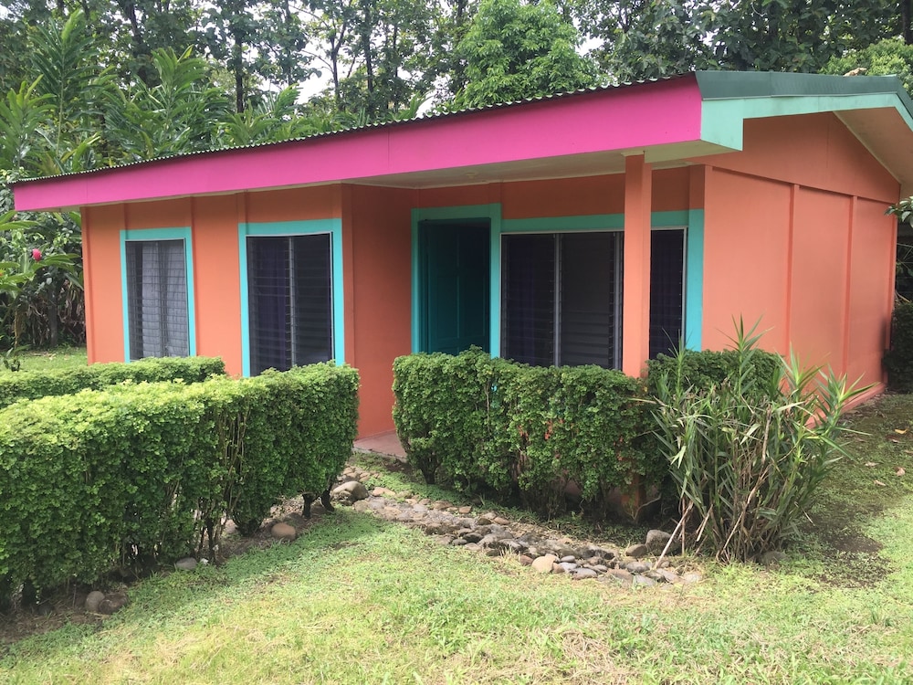 Cinco Ceibas Lodge