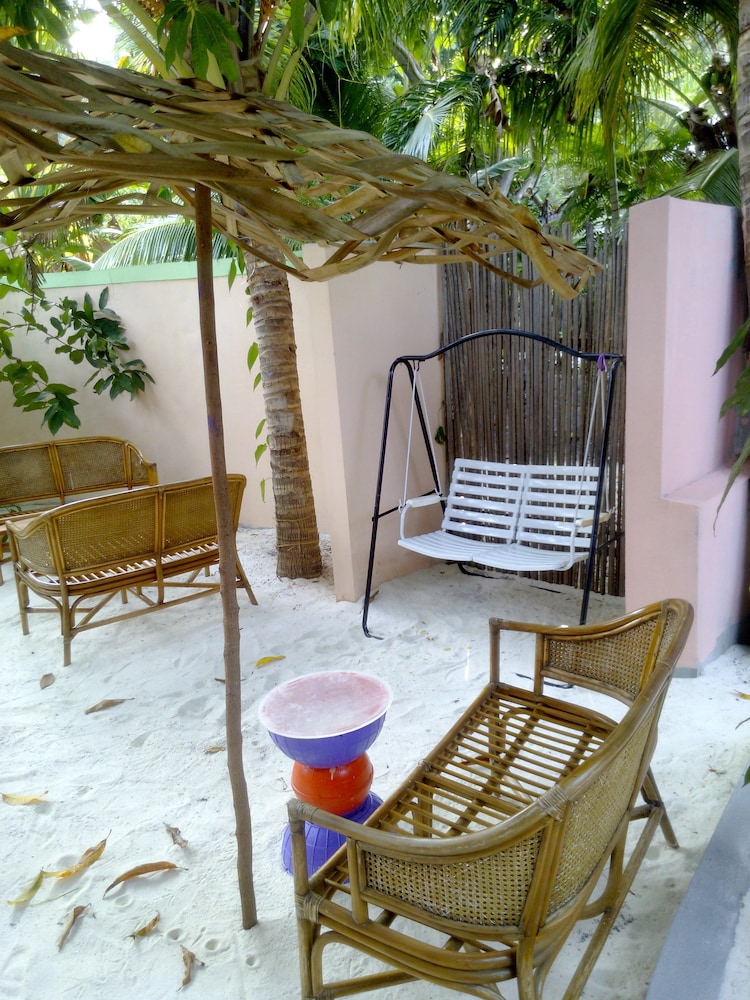 Dhon Fulhafi Inn