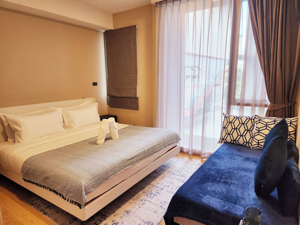 Promo! Luxury 2BR Suiteprime Spot