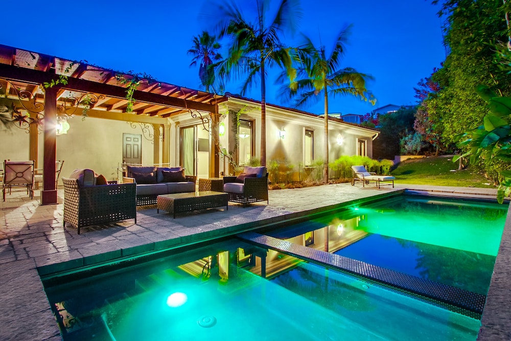 Tropical 5BR La Jolla Retreat by NamaStay - Image 2
