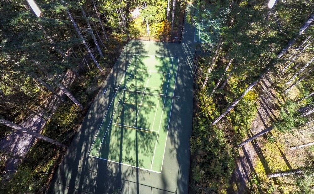 73sw - Wood Fireplace - Wifi - Views - Sleeps 6 2 Bedroom Home by Redawning view 5