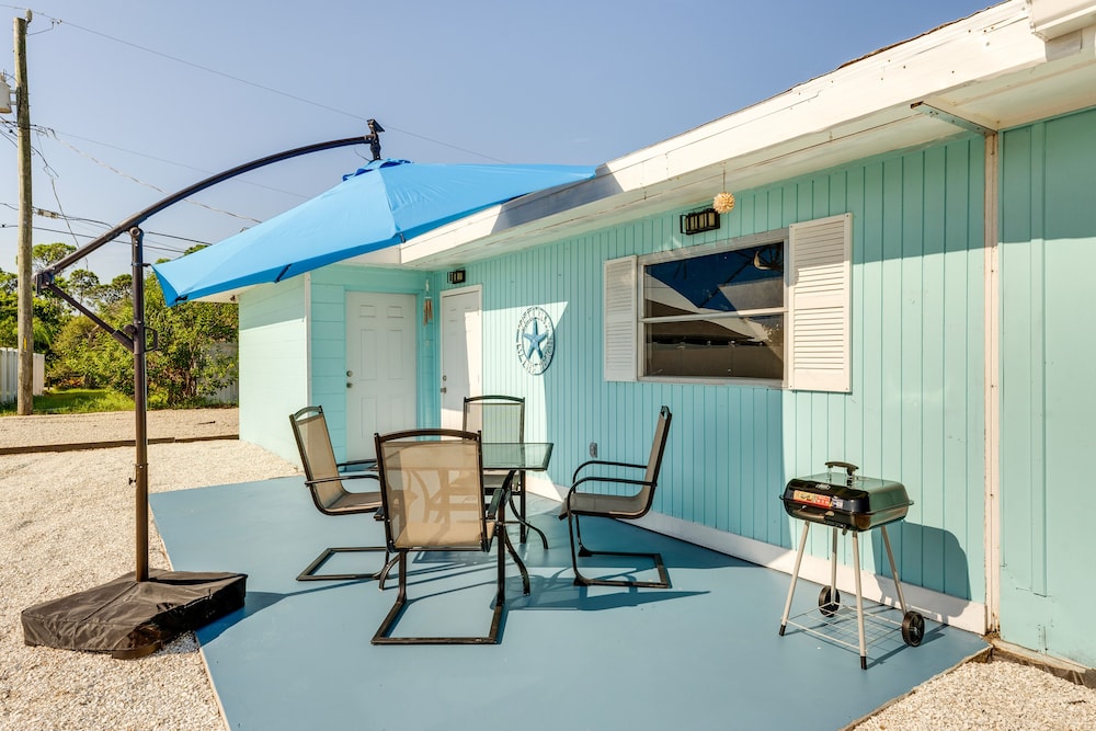 Pet-friendly Venice Vacation Rental, 3 Mi to Beach