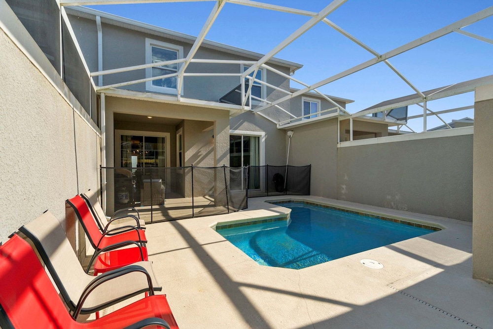 Chic 4BR Home With Mickey Star Wars Rooms