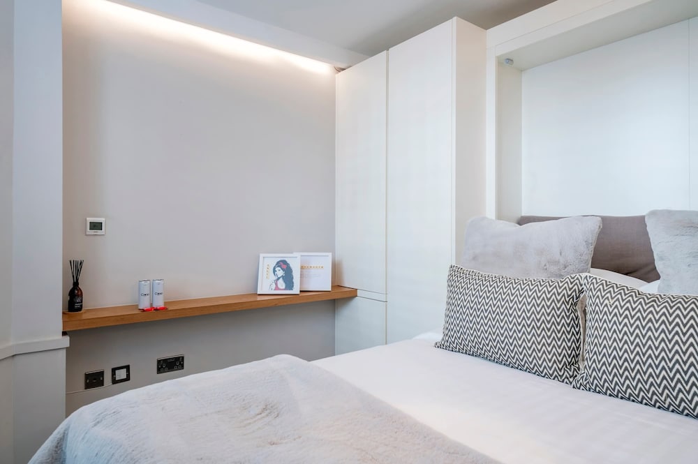 The Portobello Star - by Out of Office Lifestyle