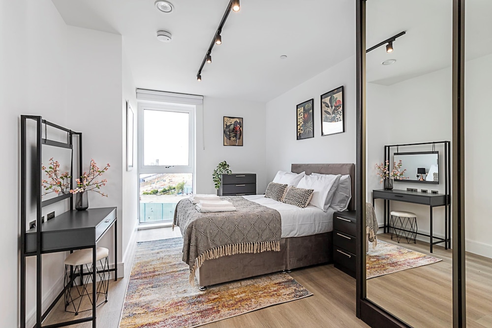 Contemporary Two Bedroom Apartment