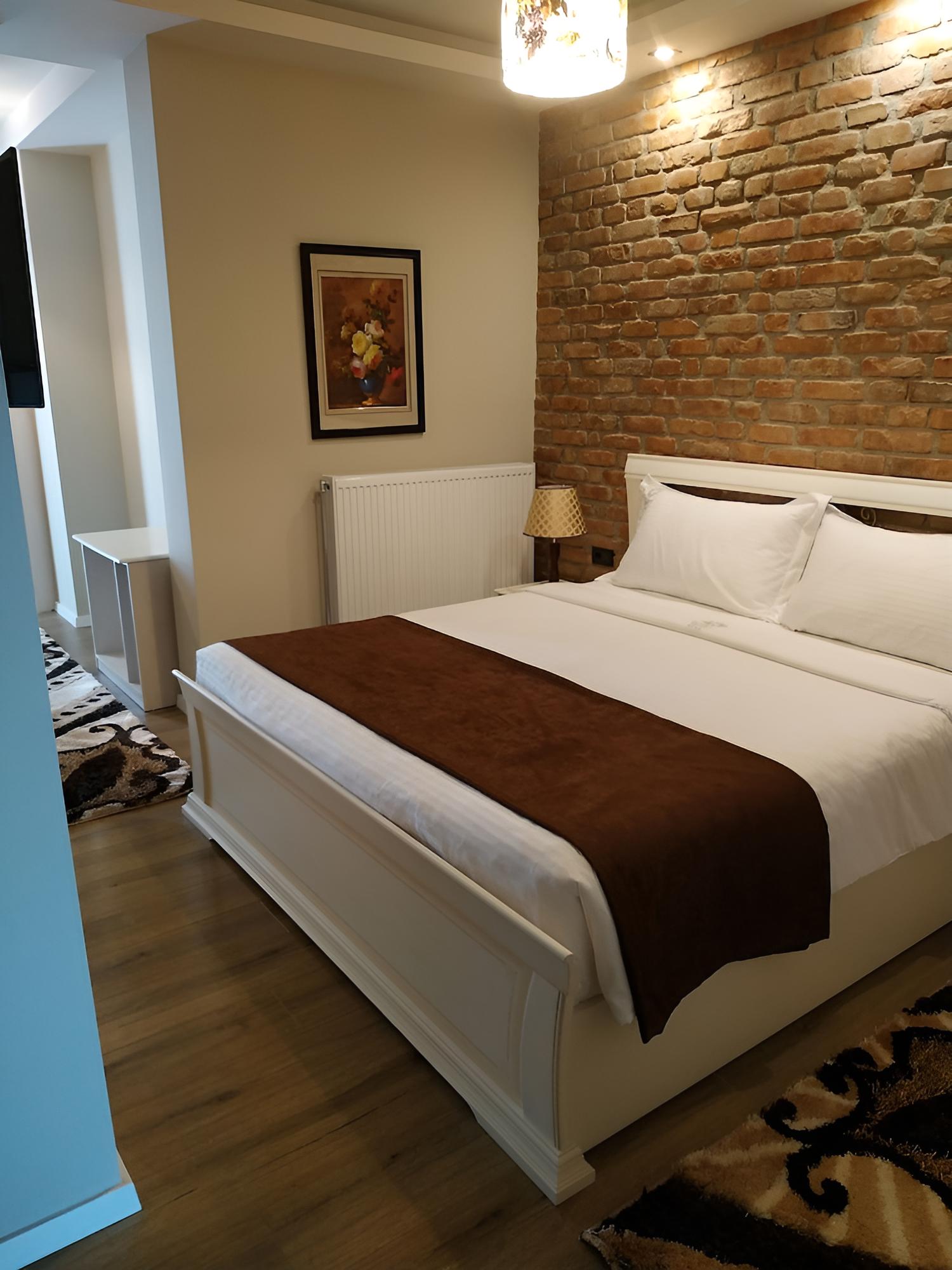 Casta Diva Hotel