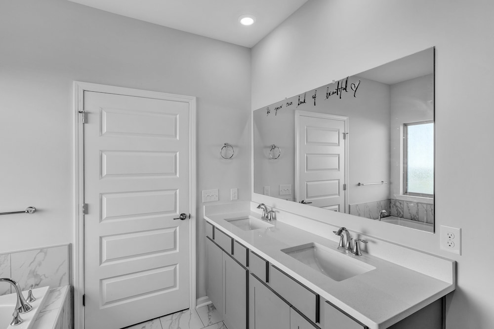 Modern Nest - Huntsville Hideaway 3 Bedroom Home