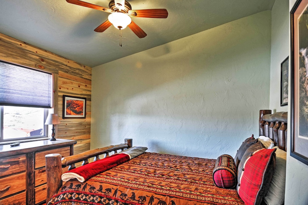 Pagosa Springs Escape w/ Deck, Hot Tub & Grill! view 4