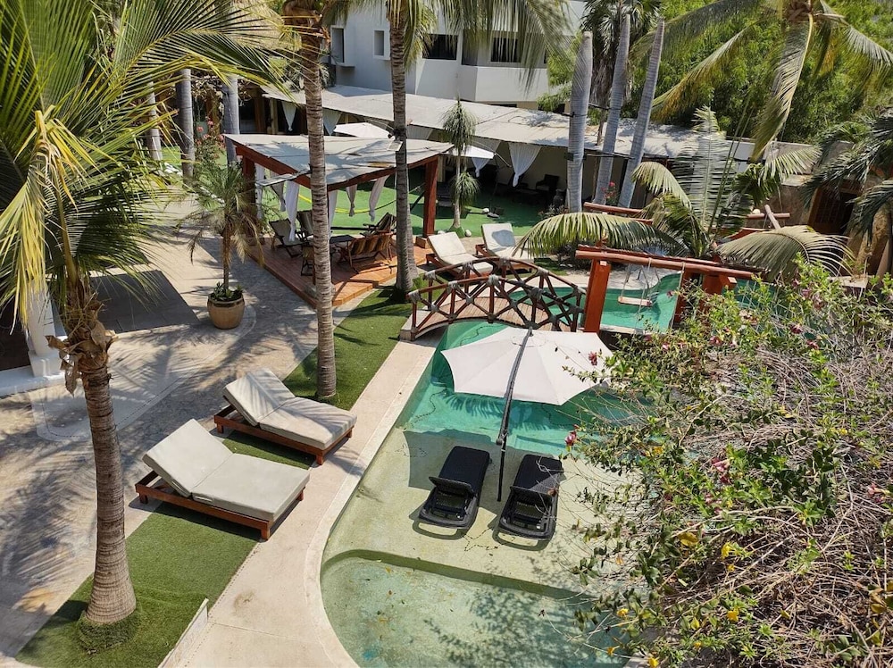 Hotel Casa Amelia Huatulco - Property Image 6