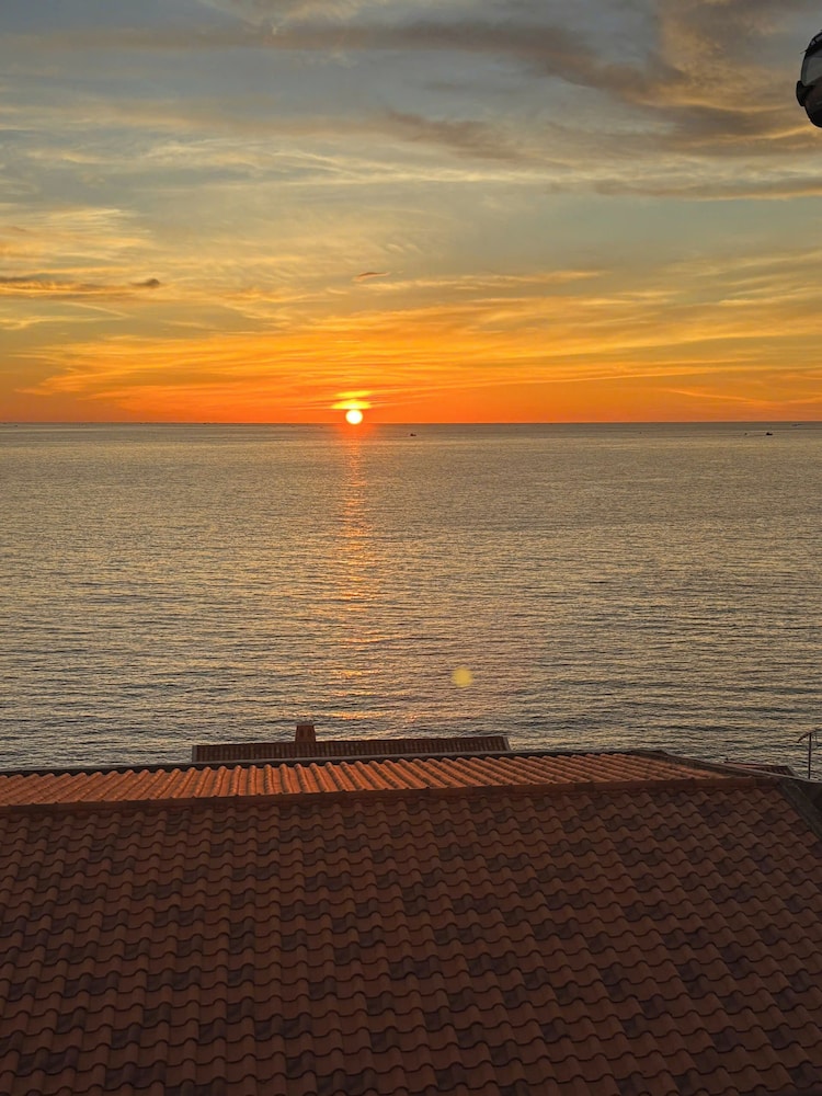 Tramonto Phu Quoc Hotel