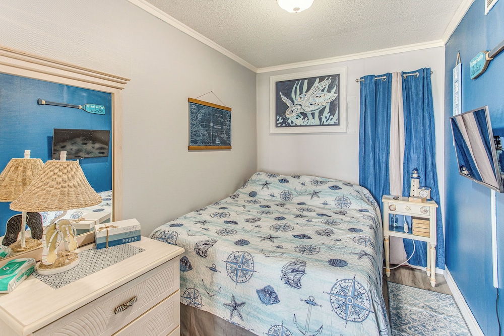Steps to Beach: Myrtle Beach Condo w/ Resort Perks