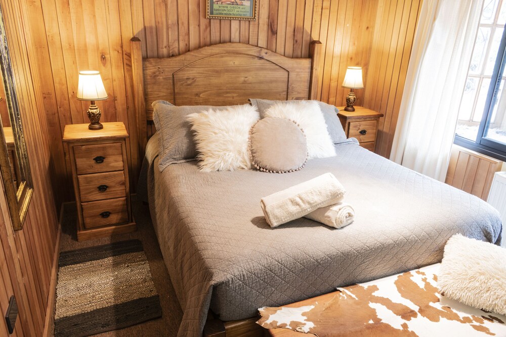 Invernalia Hostal view 3