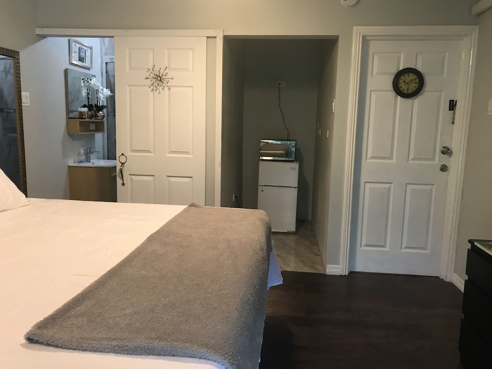 Abacus Jamaica the Zana Suite