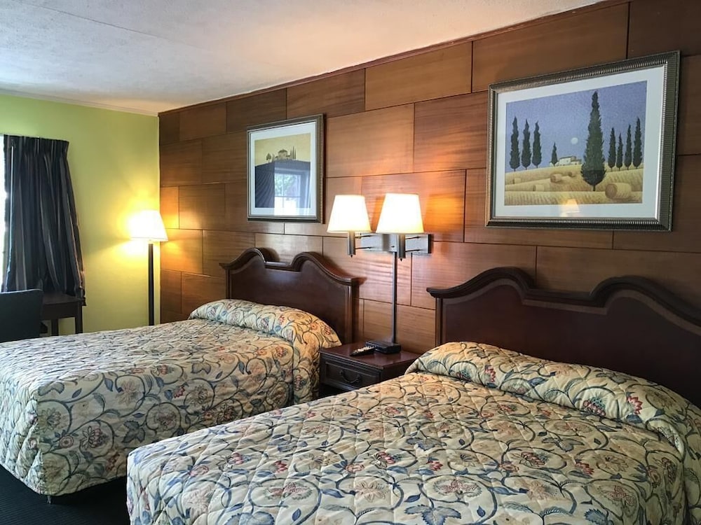 OYO Hotel Economy Inn US-29 Danville view 2