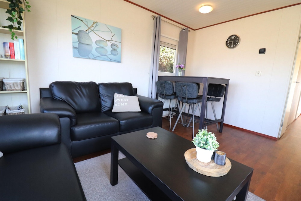 Chalet in Friesland Near Wadden Sea & Franeker