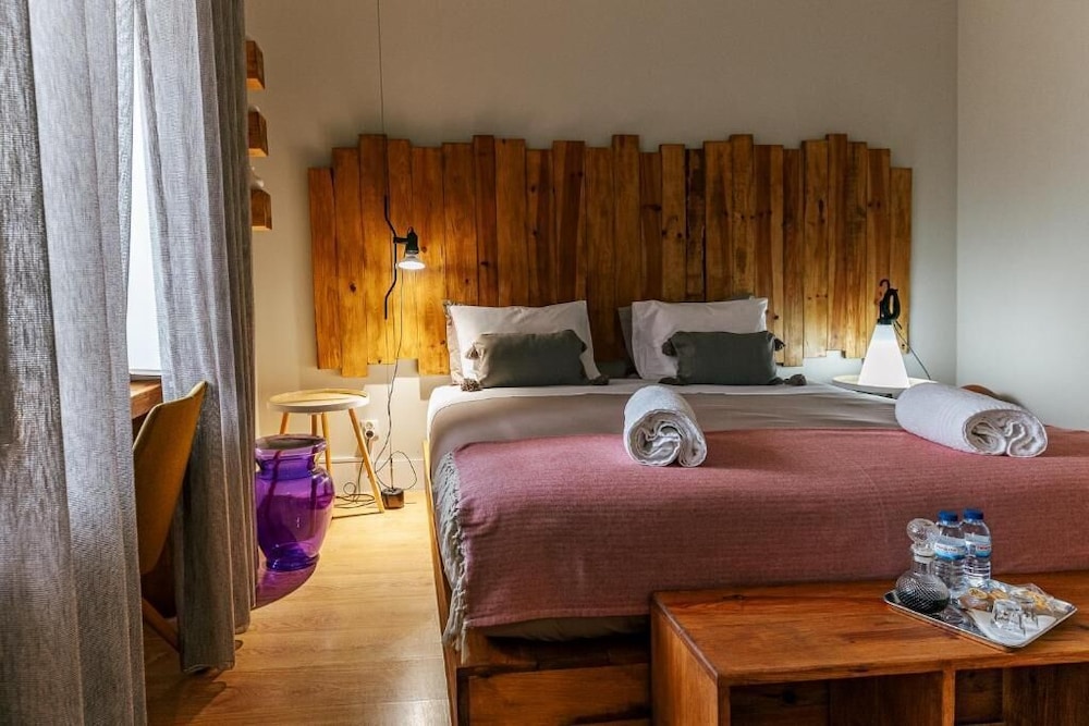 19 Tile Ceramic Concept - by Unlock Hotels