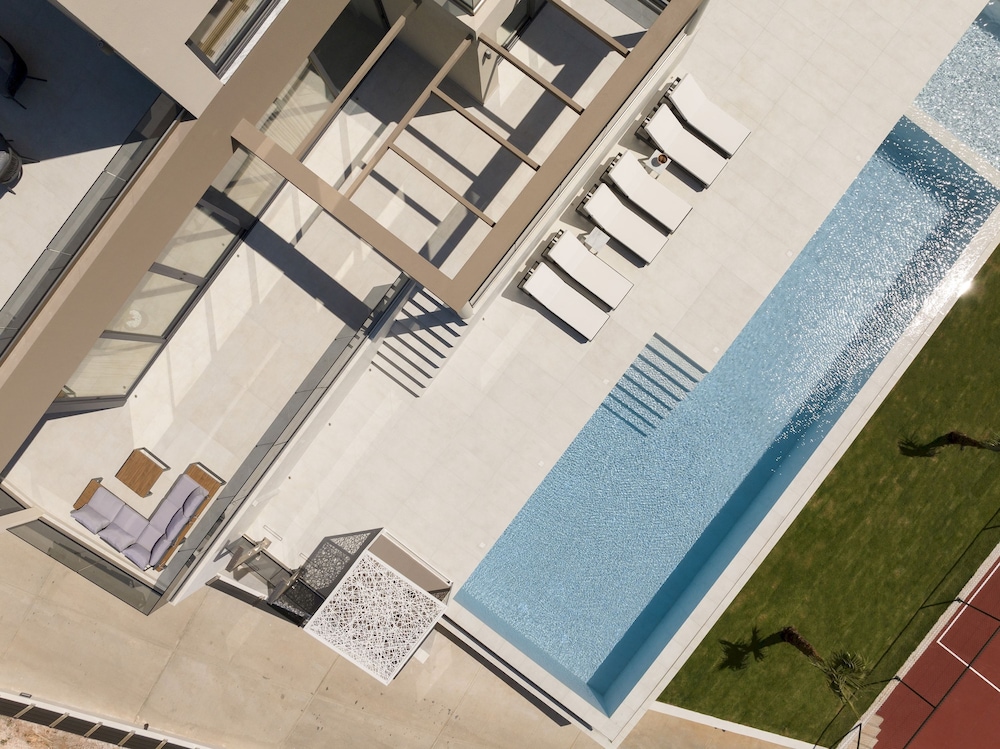 Luxurious Villa Dias With Tennis Court by Estia