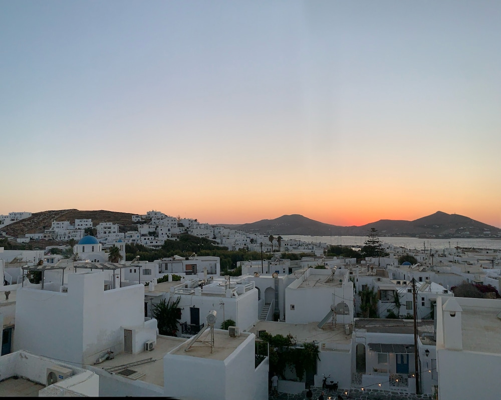 Hotel Minoa Hotel - Image 1