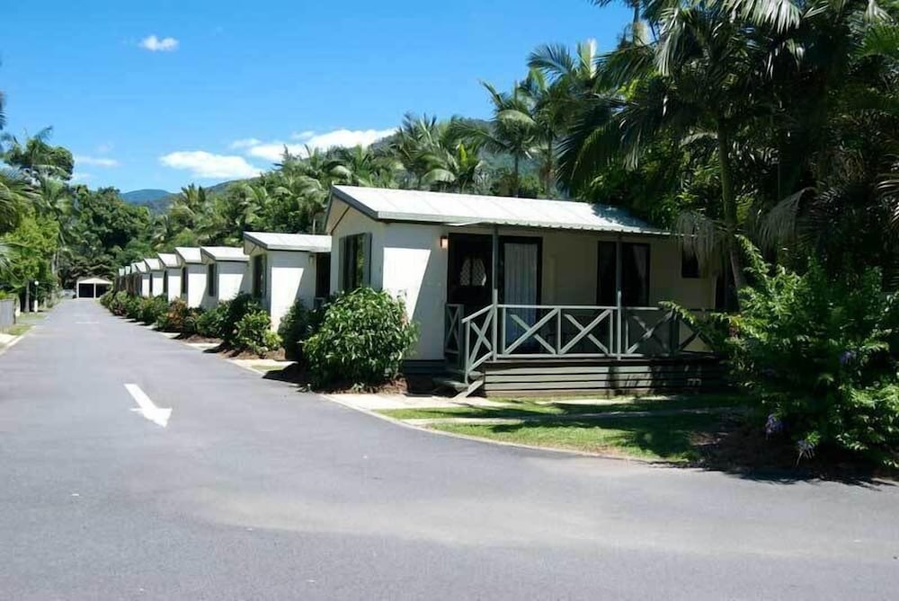 Cairns Crystal Cascades Holiday Park
