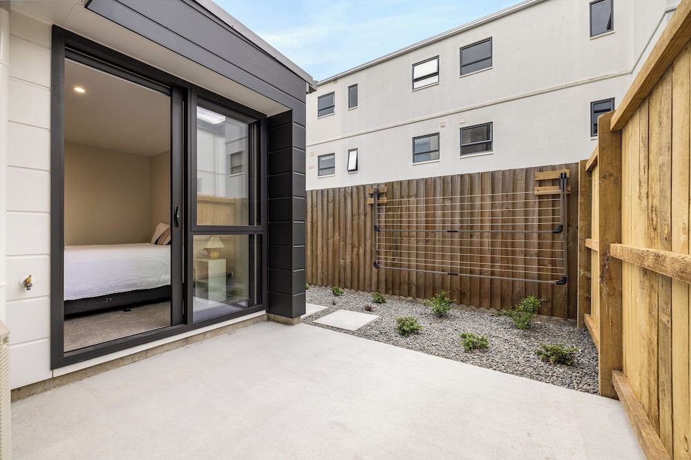 Close to Stadium 3 BR with Garage – Unit 1