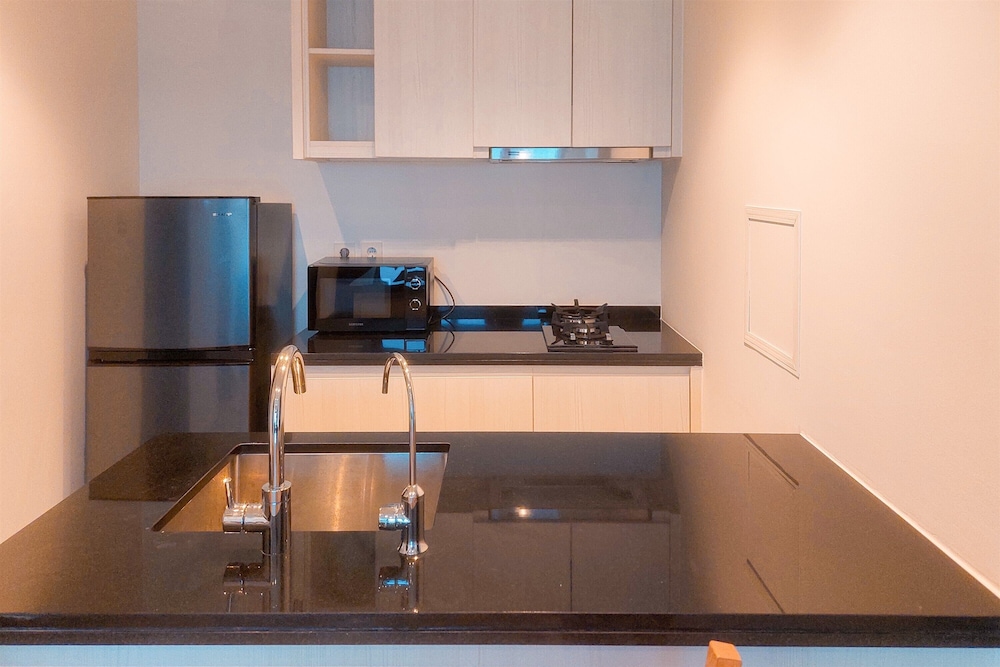 Elegant 1Br Apartment At Branz Bsd City