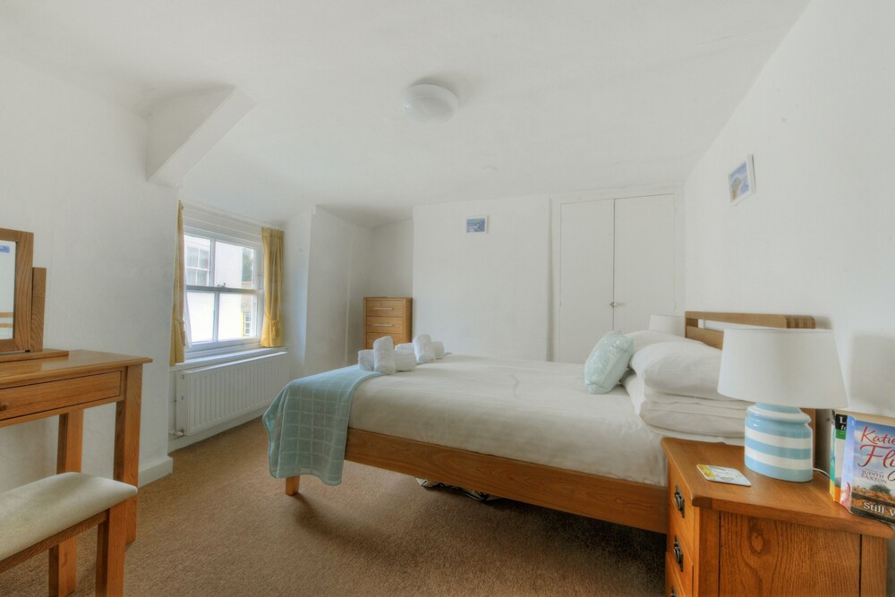 Monmouth Cottage