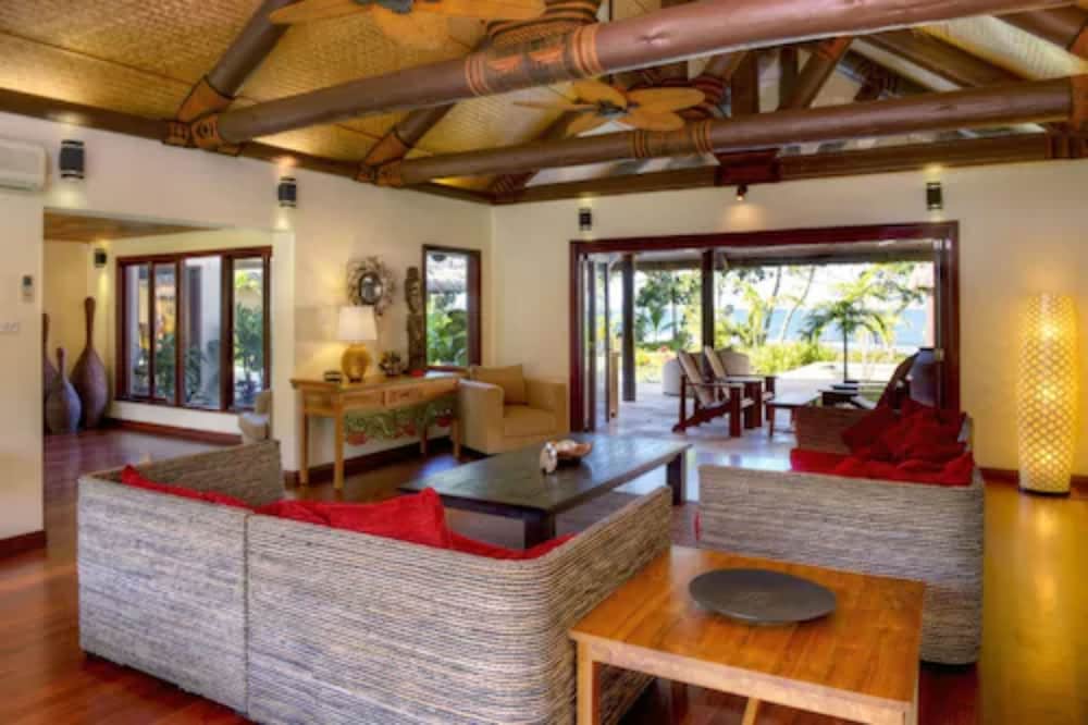 Nanuku Resort Fiji