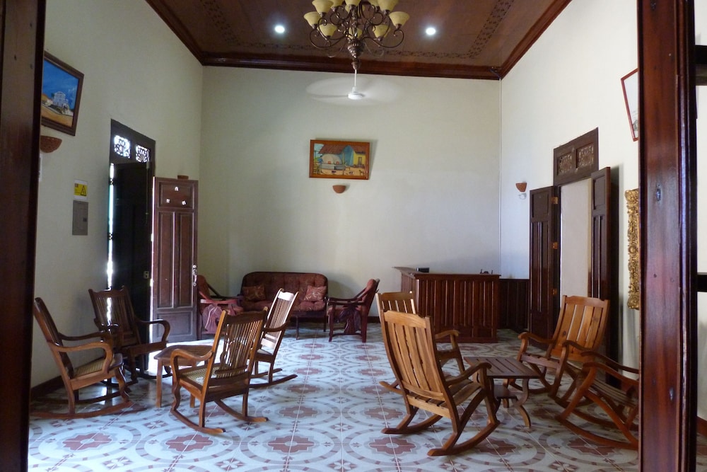 Hotel La Gran Sultana - Image 1