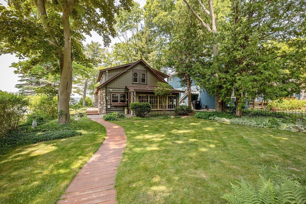 Sunset Retreat Private Family Home 843N