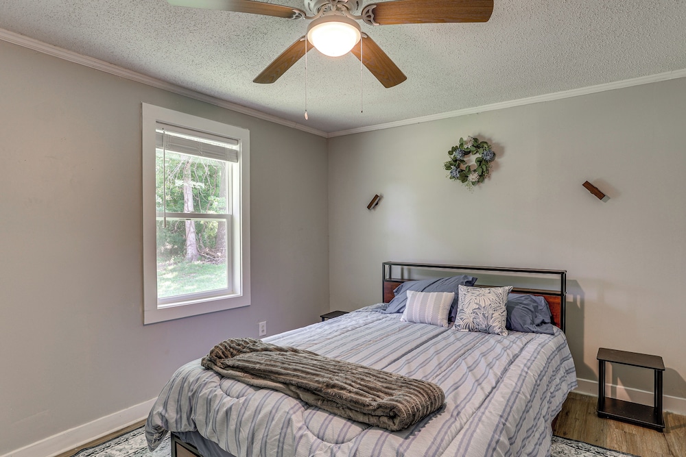 Near Hiking & Historic Sites: Jackson Home w/ Yard