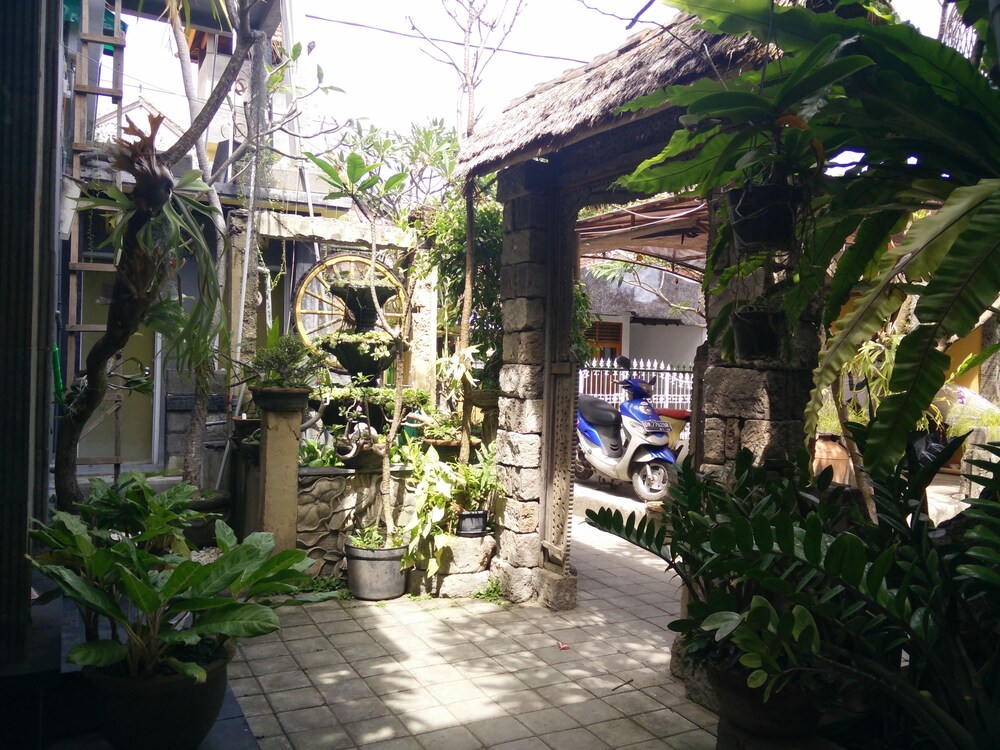 Double N Guesthouse