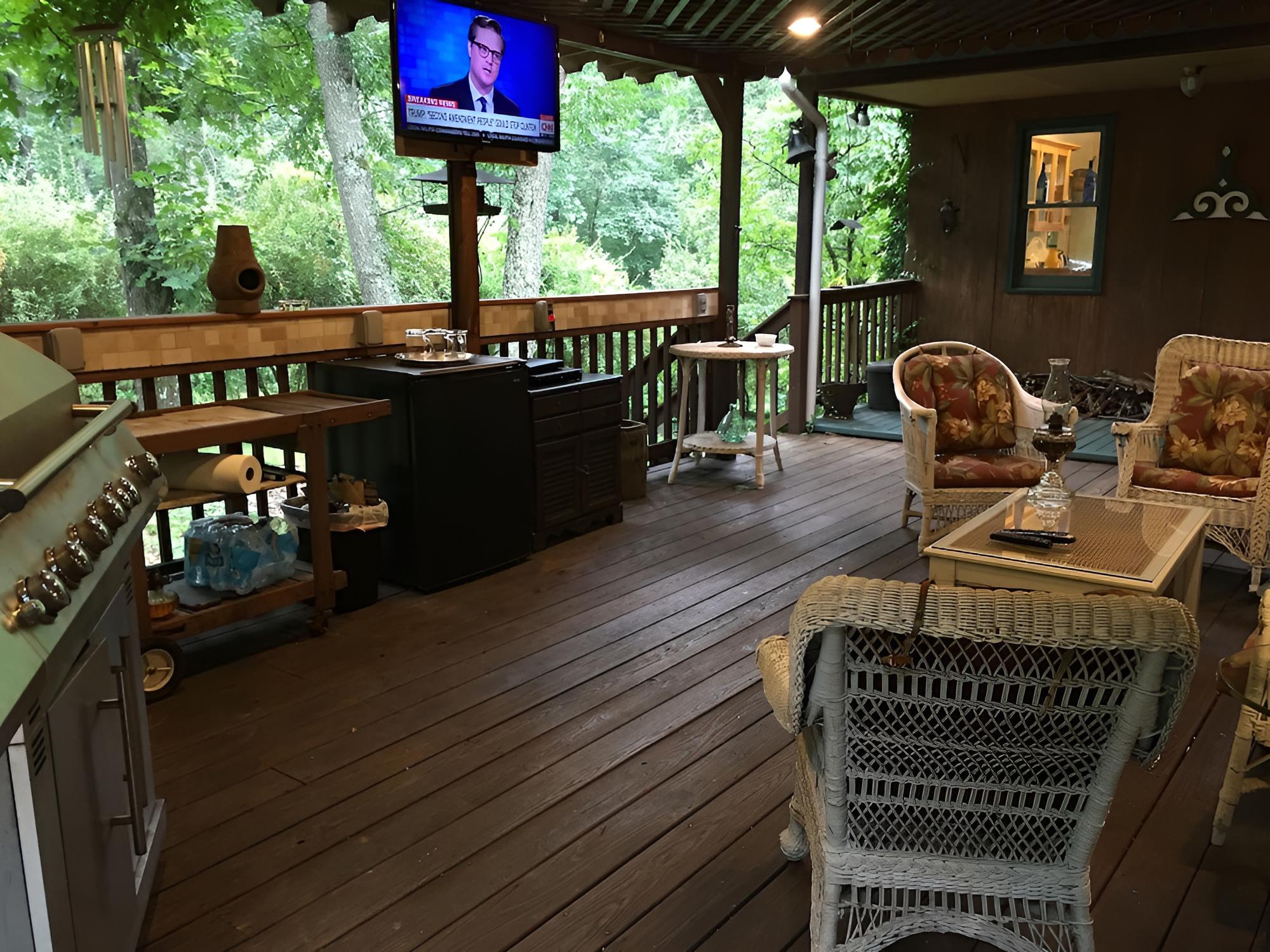 The Ebenezer House Bed & Breakfast