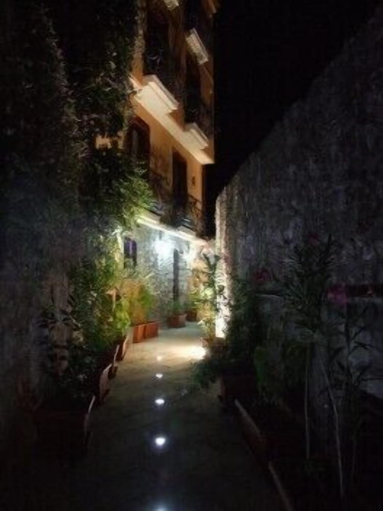 Photo 25
